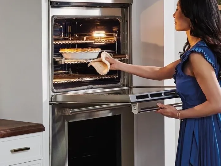 Double wall oven with the door open